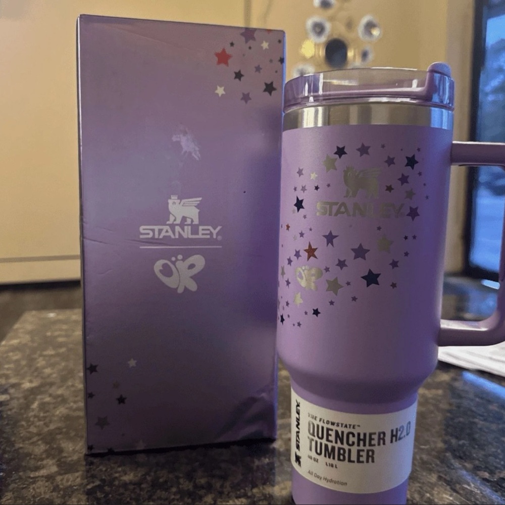 Limited edition Olivia Rodrigo x Stanley Quencher H2.0 40oz Tumbler